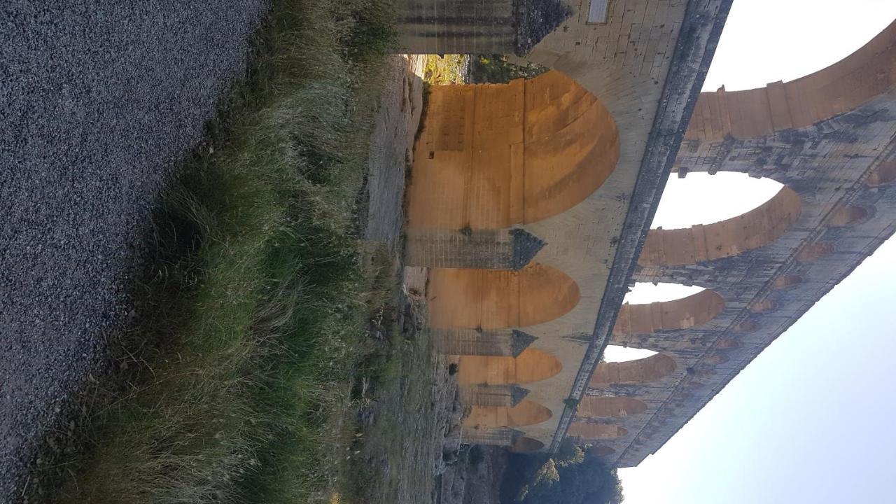 Le Mazet Des Cigales Villa Vers Pont du Gard Exterior photo